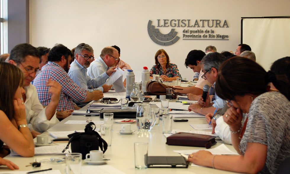 planificacion-asuntos-economicos-y-turismo-reunion